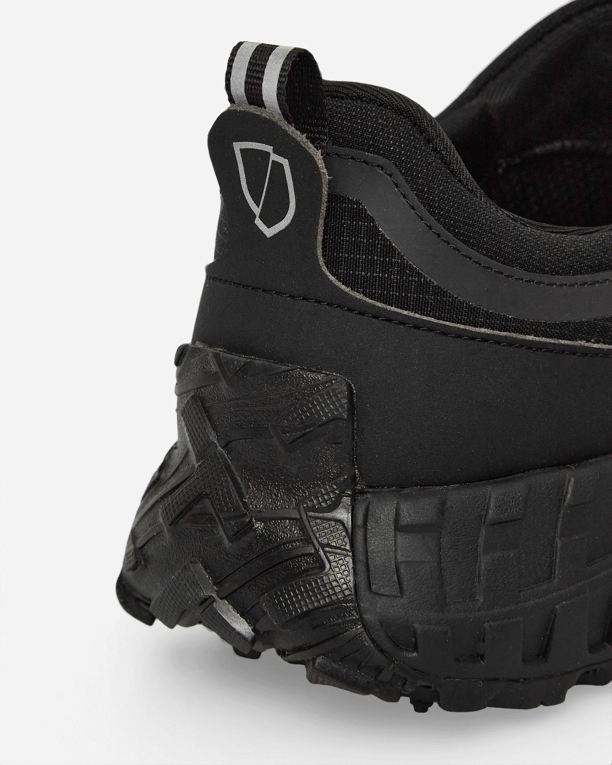 003 Sneakers Pitch Schwarz