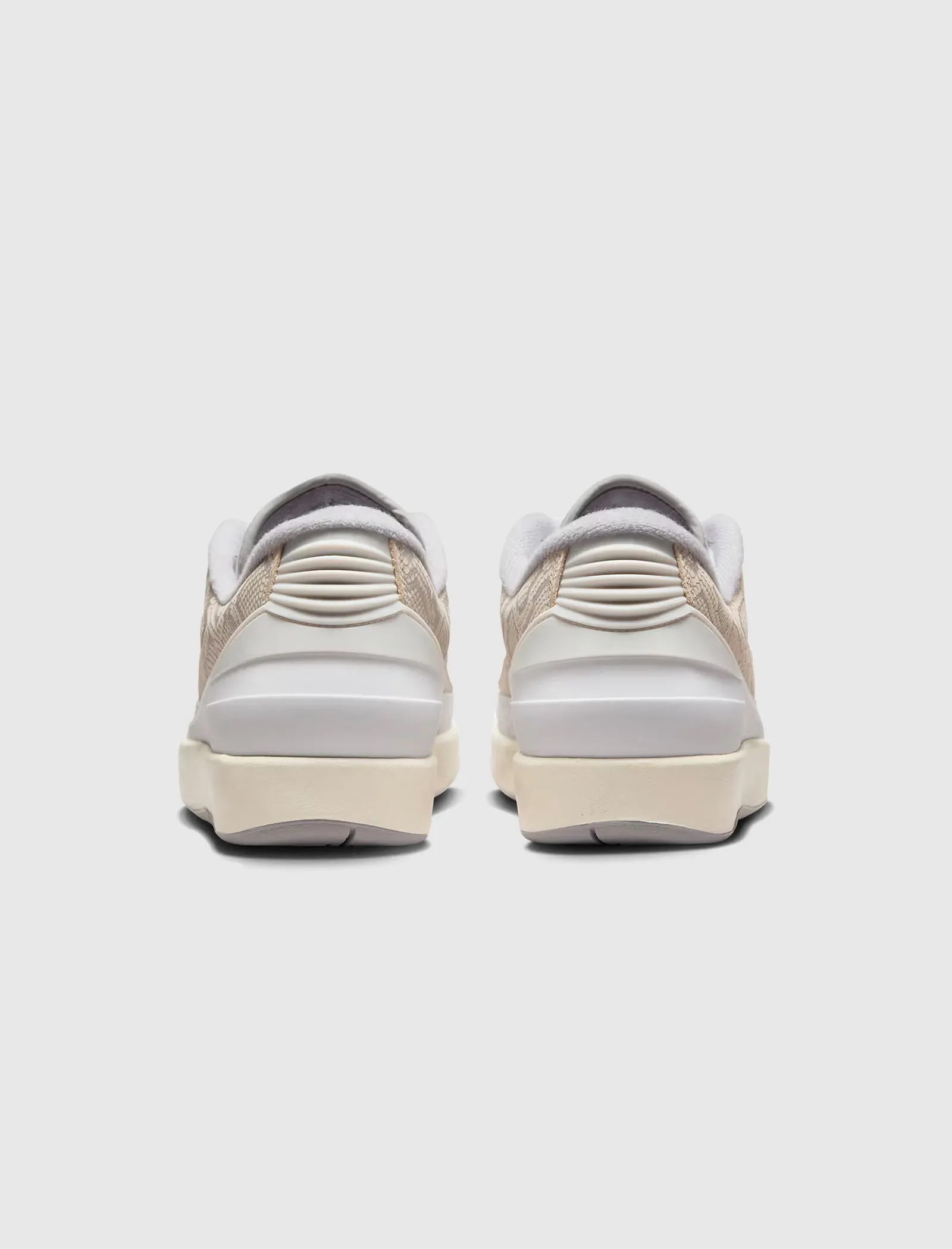 AIR JORDAN 2 RETRO LOW 