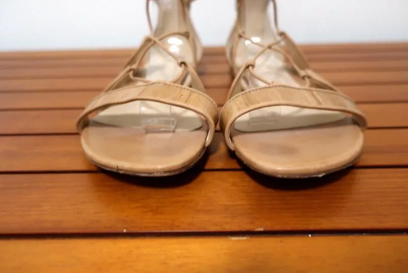 Alexandre Birman Gladiatoren-Sandalen Beige Aalhaut Größe 38,5 Schnürung Flach