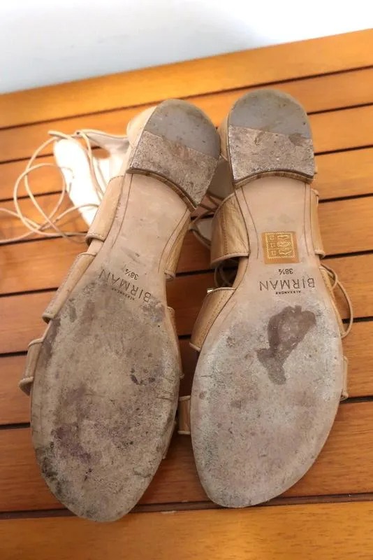 Alexandre Birman Gladiatoren-Sandalen Beige Aalhaut Größe 38,5 Schnürung Flach