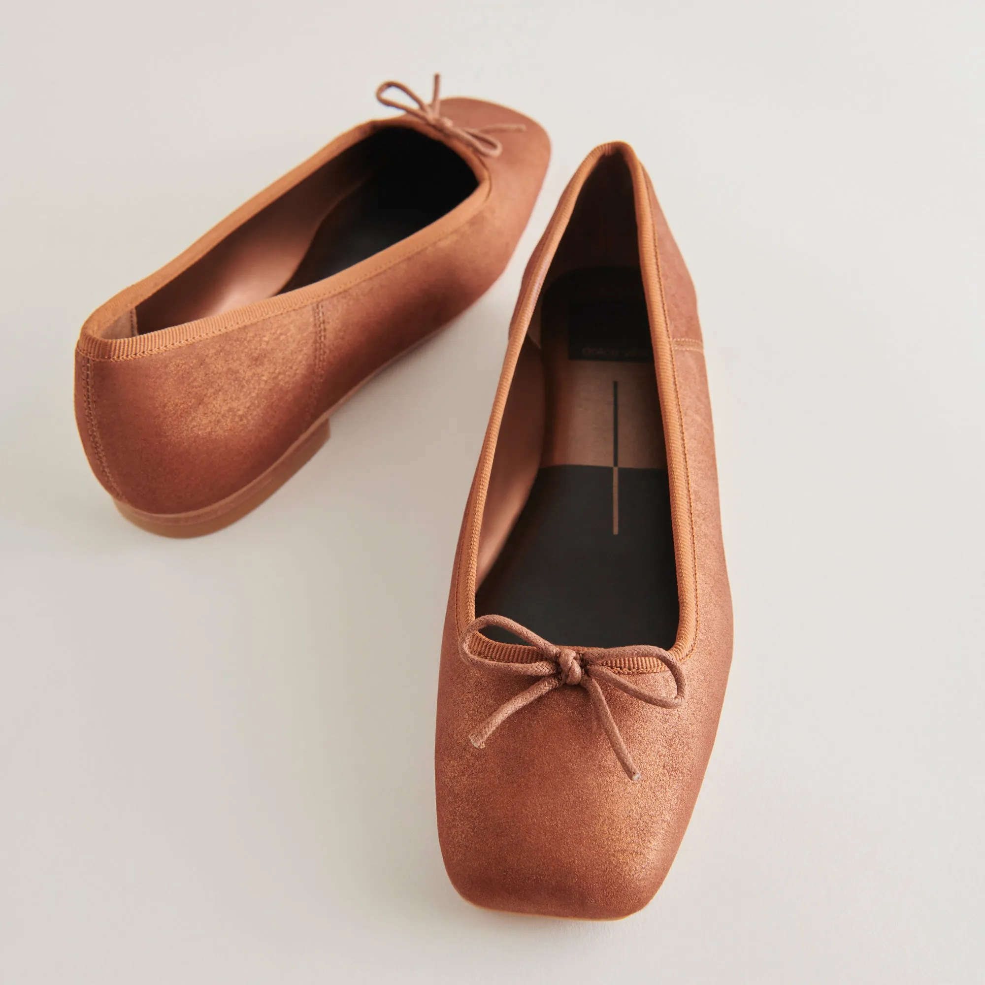 ANISA BALLETTFLACHER IN KUPFERMETALLIC SUEDE