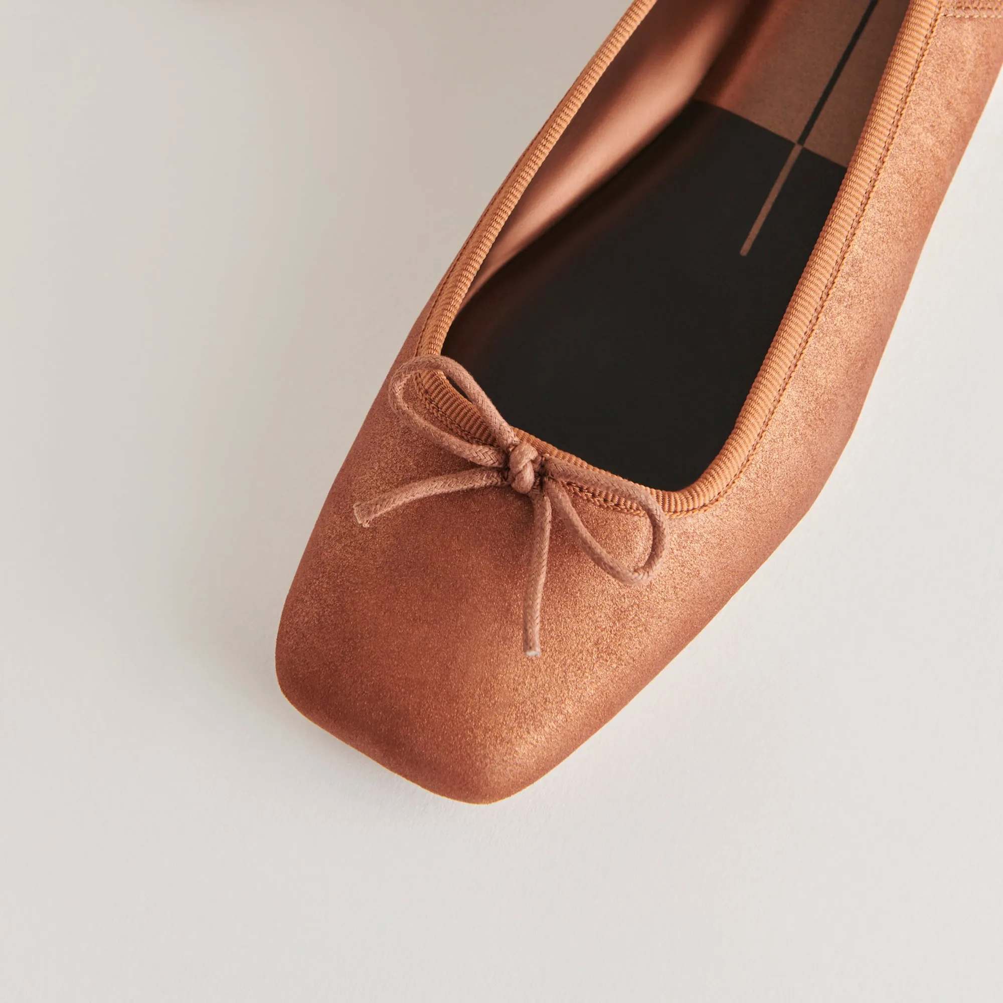 ANISA BALLETTFLACHER IN KUPFERMETALLIC SUEDE