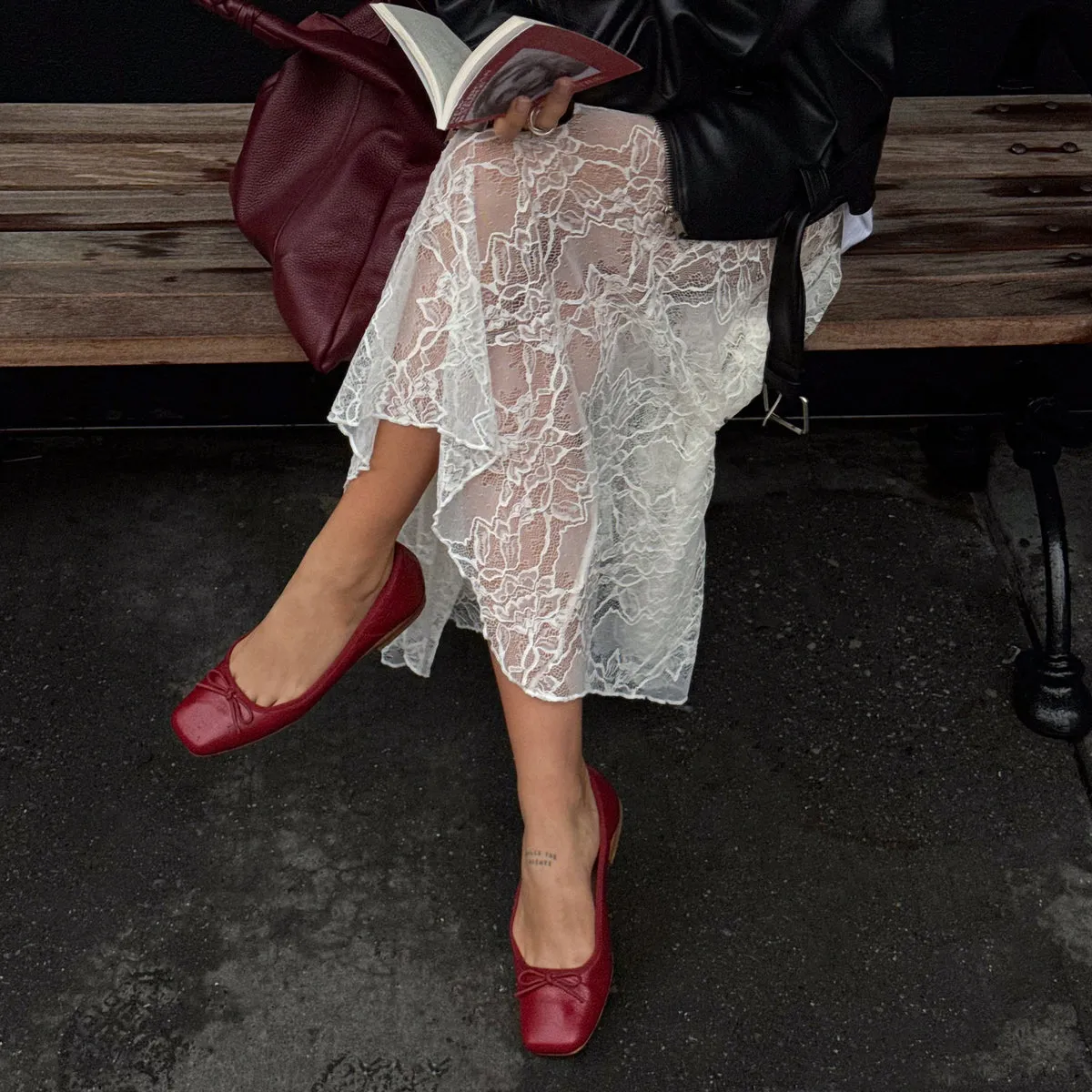 ANISA BALLETTFLATS ROT KREMPELNDES GLANZLEDER