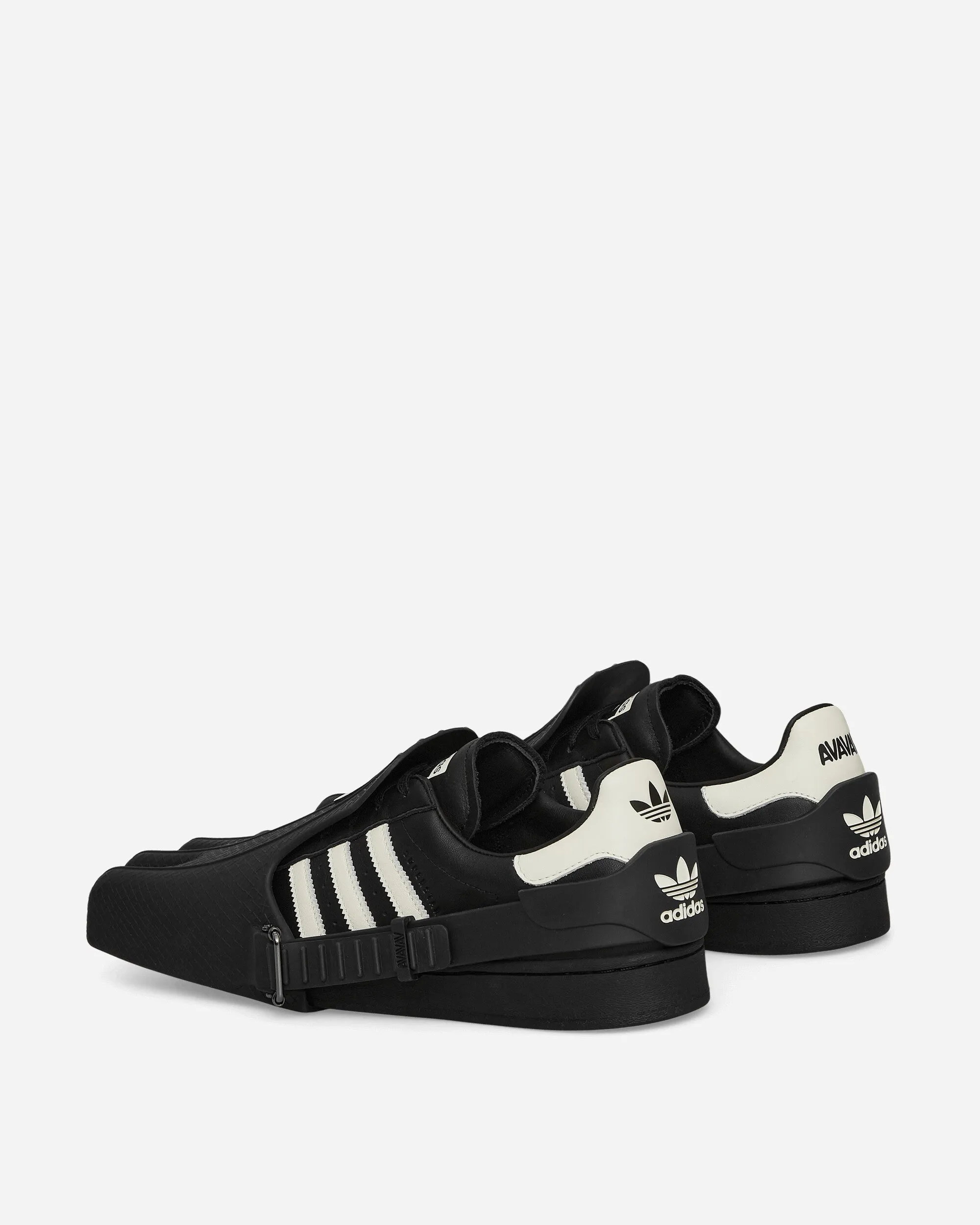 Avavav Superfinger Superstar Sneakers Kernschwarz / Creme Weiß