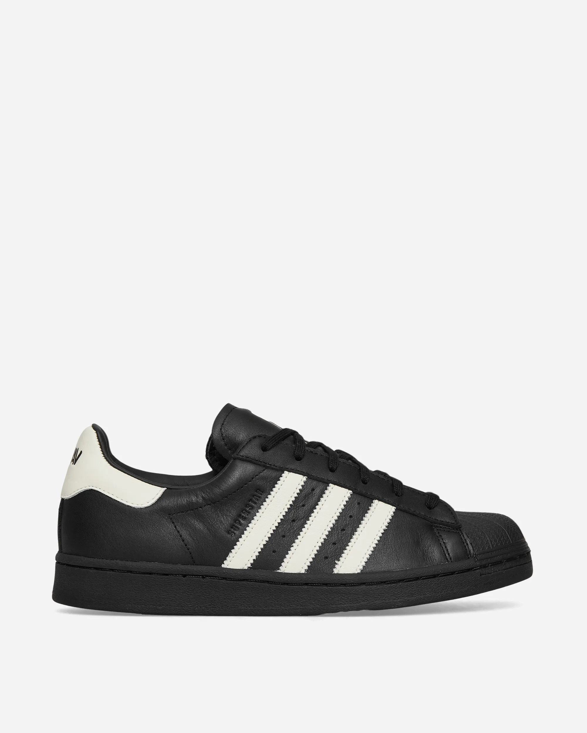 Avavav Superfinger Superstar Sneakers Kernschwarz / Creme Weiß
