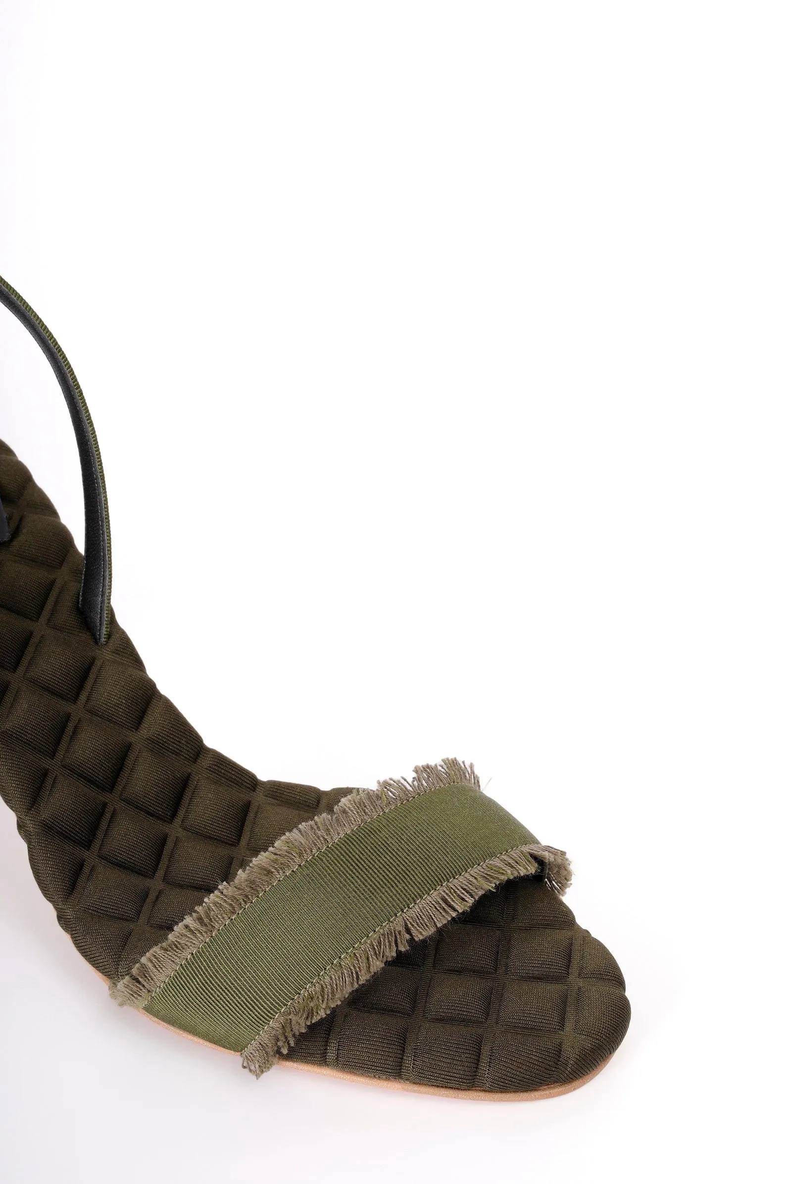 Claudia Vegan Baumwoll High-Heel Slingback Sandalen | Militärisches Grosgrain