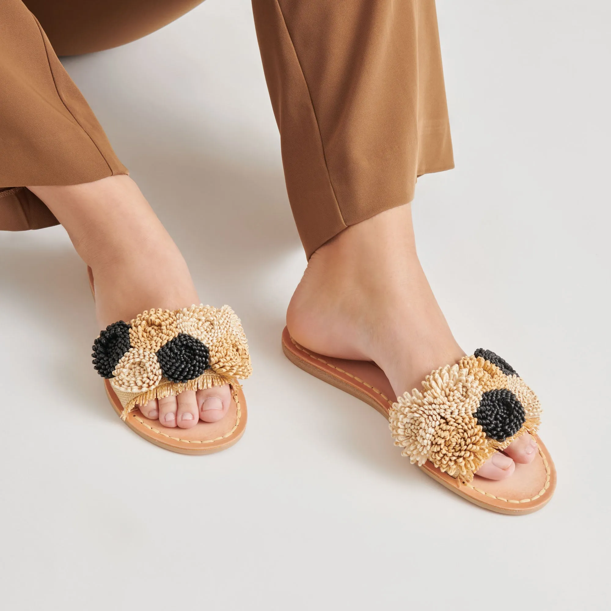 DANELA SANDALEN SCHWARZ NATURRAFFIA