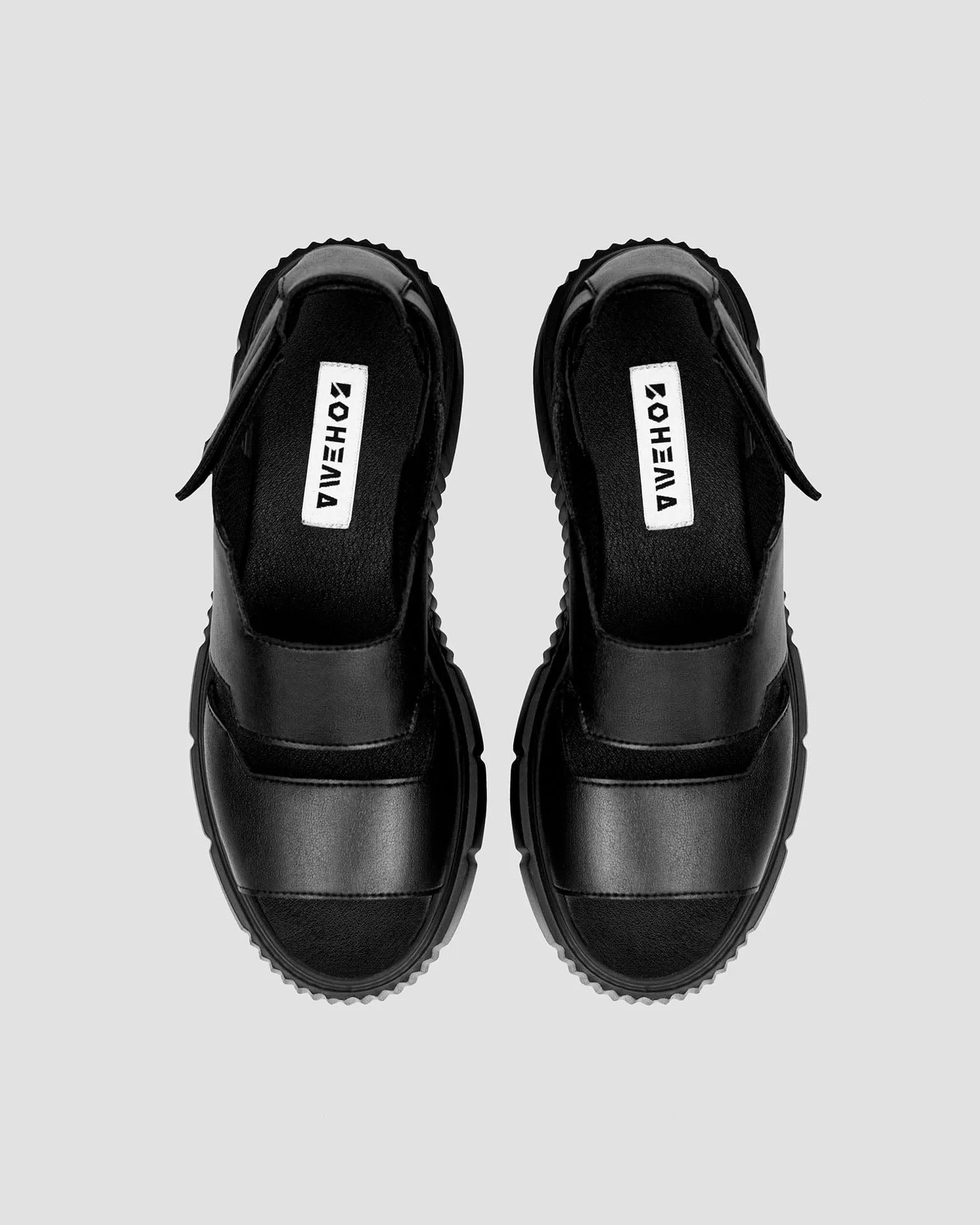 Trendige vegane Kaktusleder Desserto® Plateausandalen | Schwarz