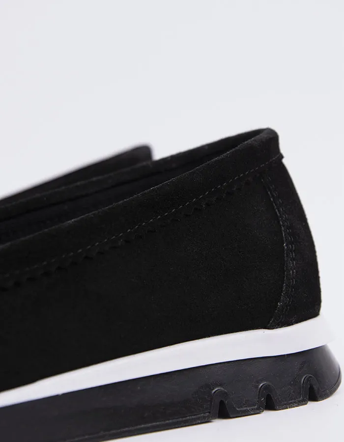 Everlane Wildleder in Schwarz