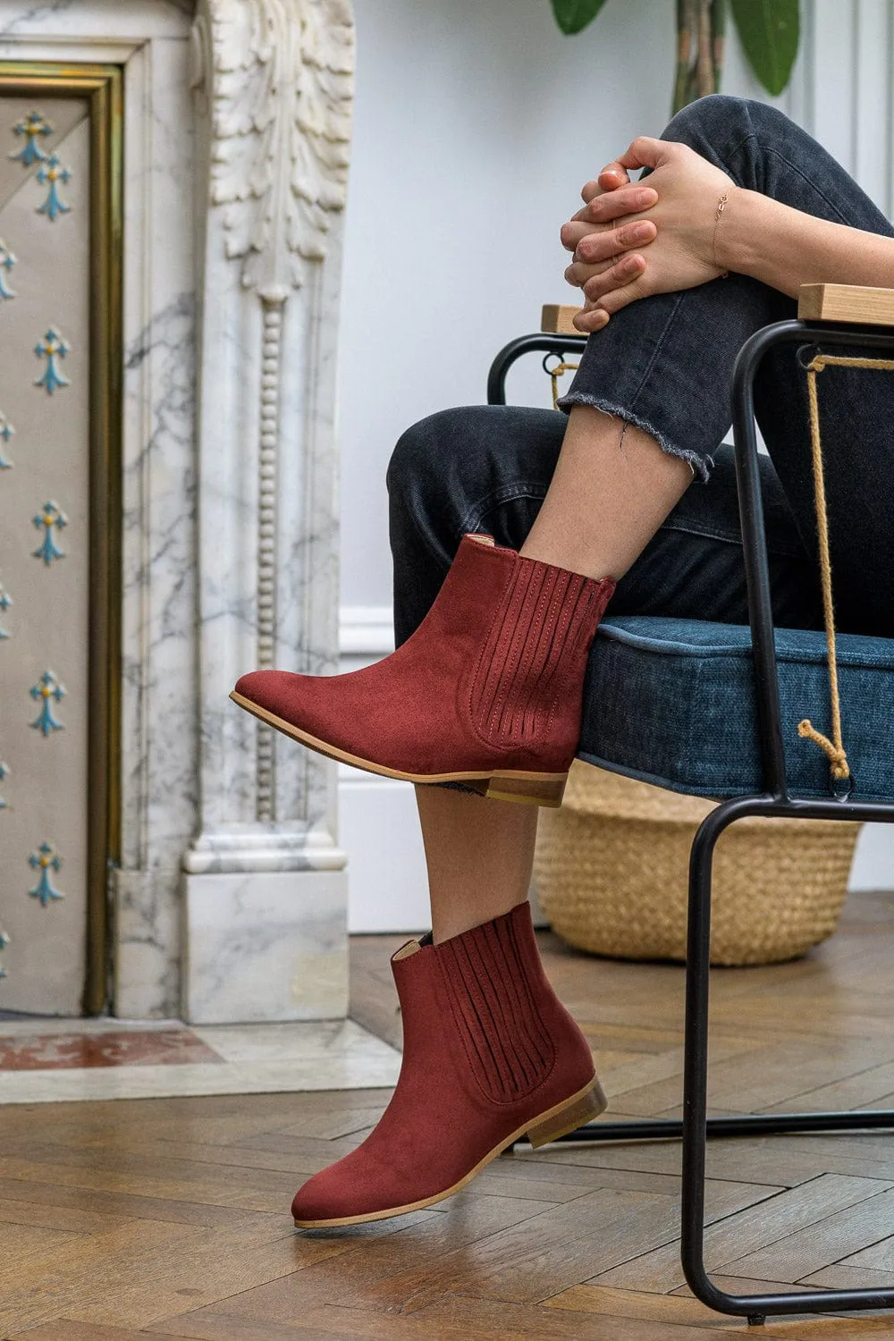 Firenze Veganes Wildleder Chelsea Boots mit Plissee | Ziegelrot
