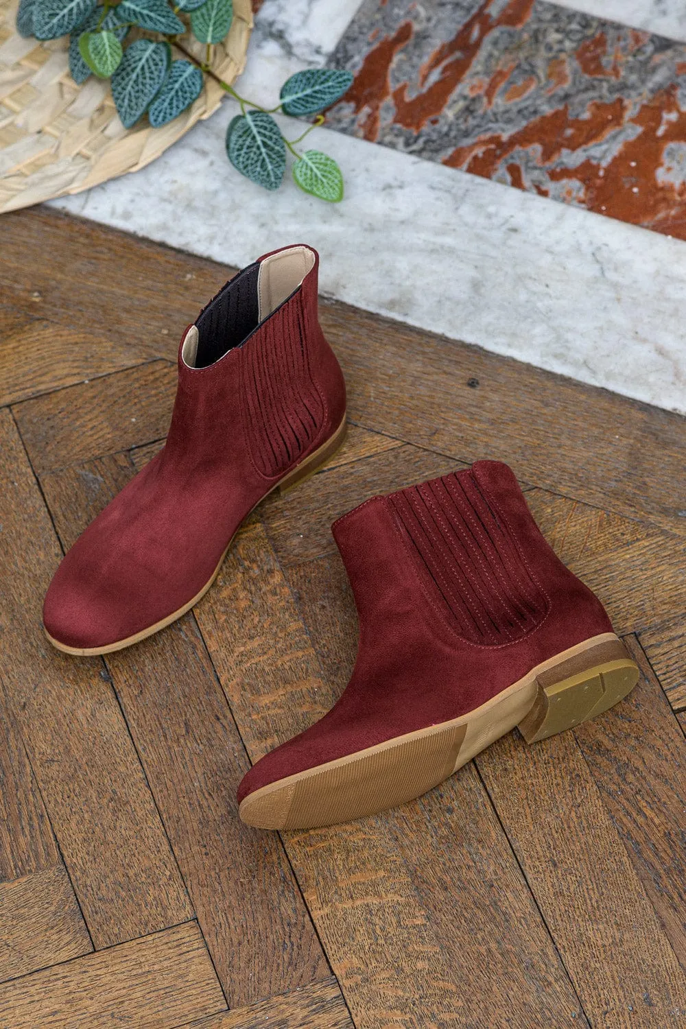 Firenze Veganes Wildleder Chelsea Boots mit Plissee | Ziegelrot