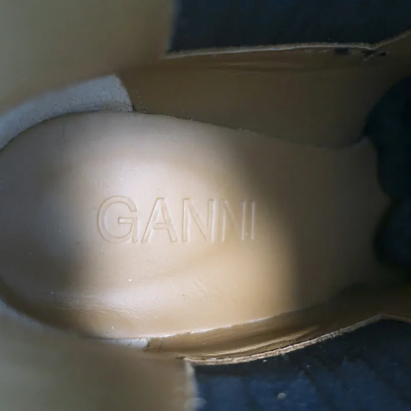 Ganni Callie Western Chelsea Stiefel Silber Metallic Schlangenprägung Leder Größe 39