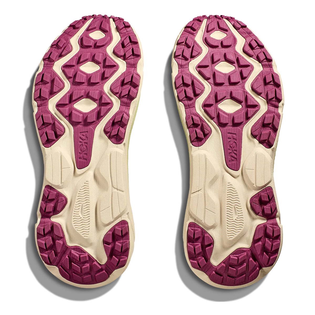 Hoka Challenger ATR 7 - Waldboden - Rote Bete