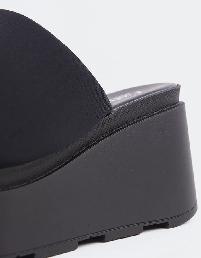 Hoffnungsvolle schwarze Lycra