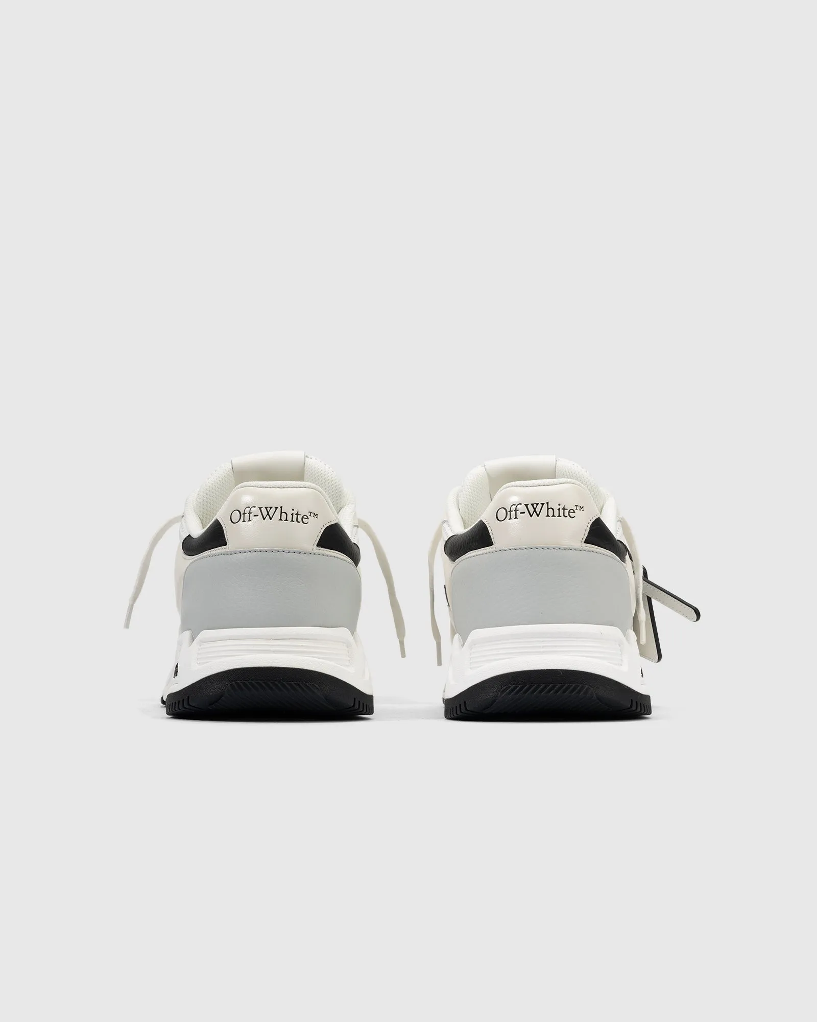 KICK OFF SNEAKER