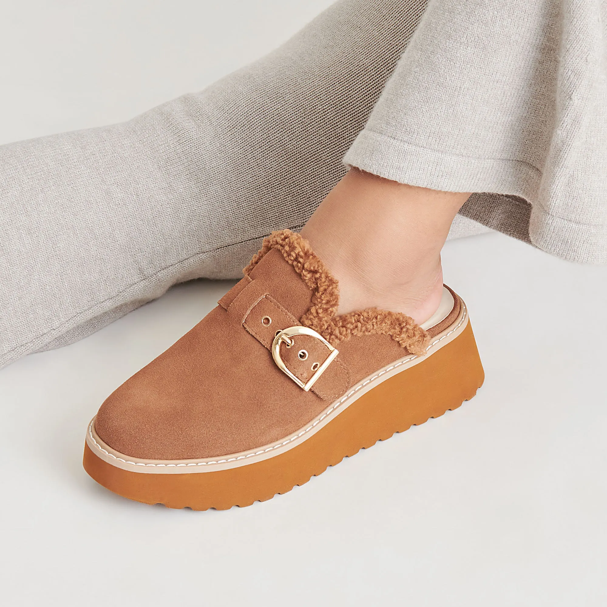 LELANI PLÜSCH FLATS PECAN WILDLEDER
