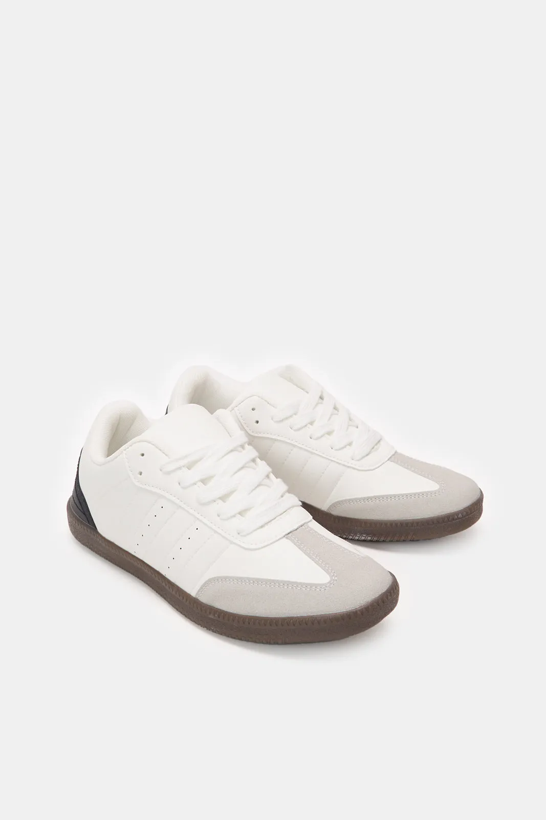 Herren Sneaker aus beigem Material mit Blockabsatz