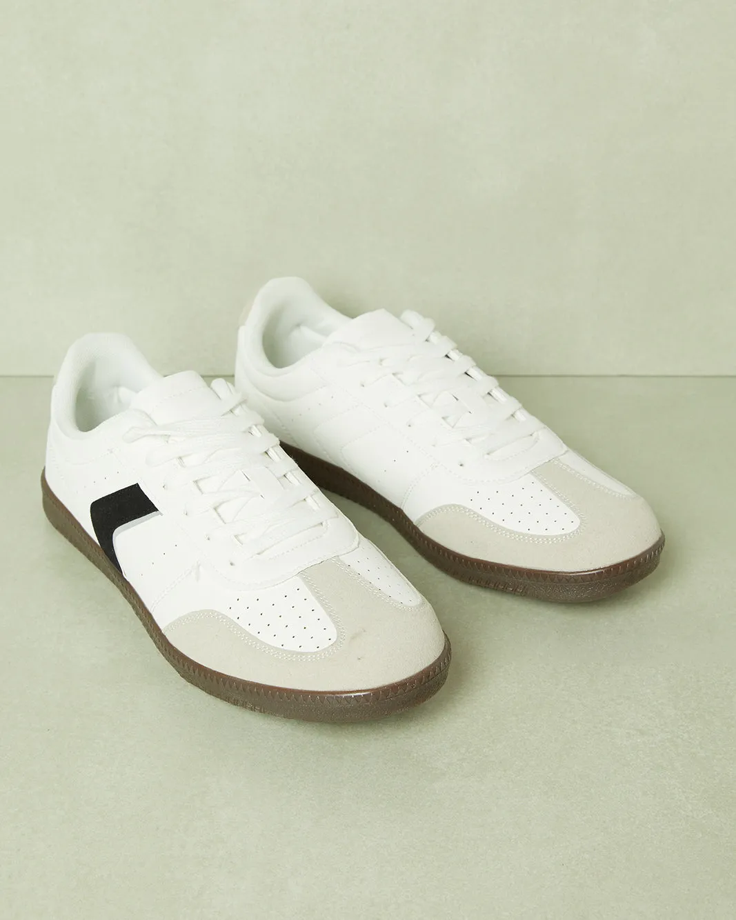 Herren Sneakers aus weißem Materialblock