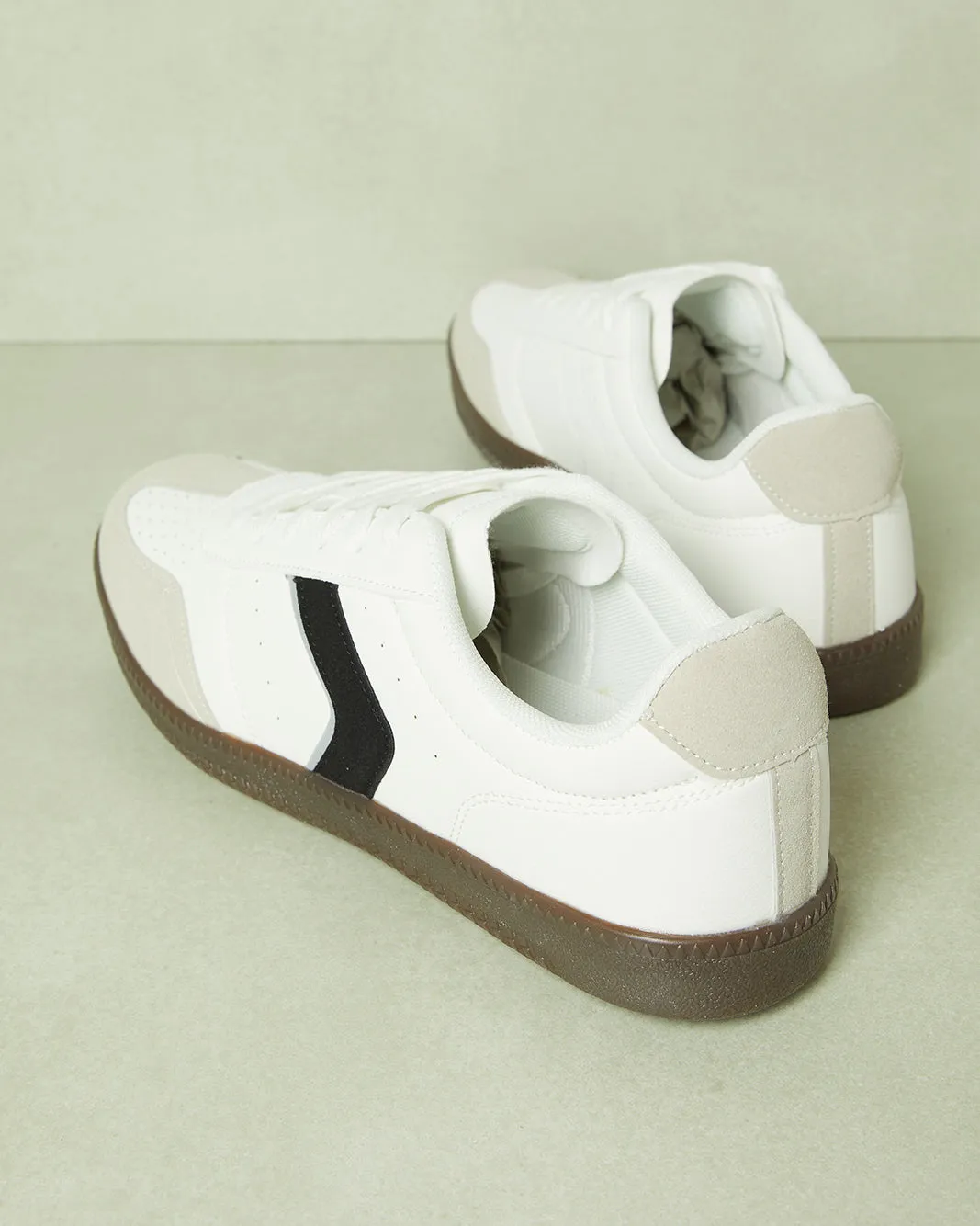 Herren Sneakers aus weißem Materialblock
