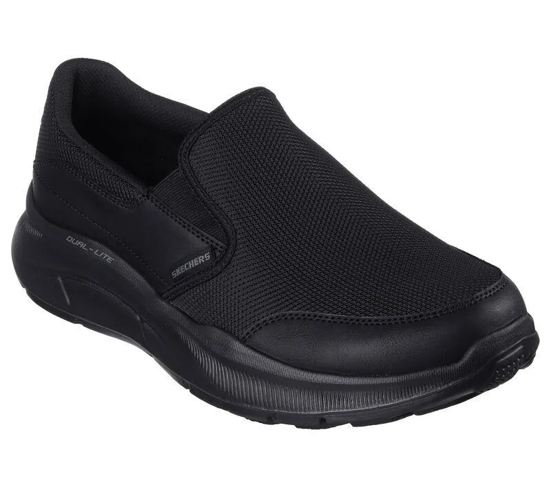 Herren Weite Passform Skechers 232515 Equalizer 5.0 Langlebige Trainingsschuhe