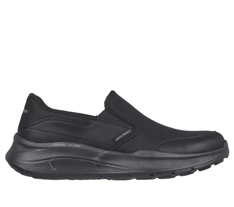 Herren Weite Passform Skechers 232515 Equalizer 5.0 Langlebige Trainingsschuhe
