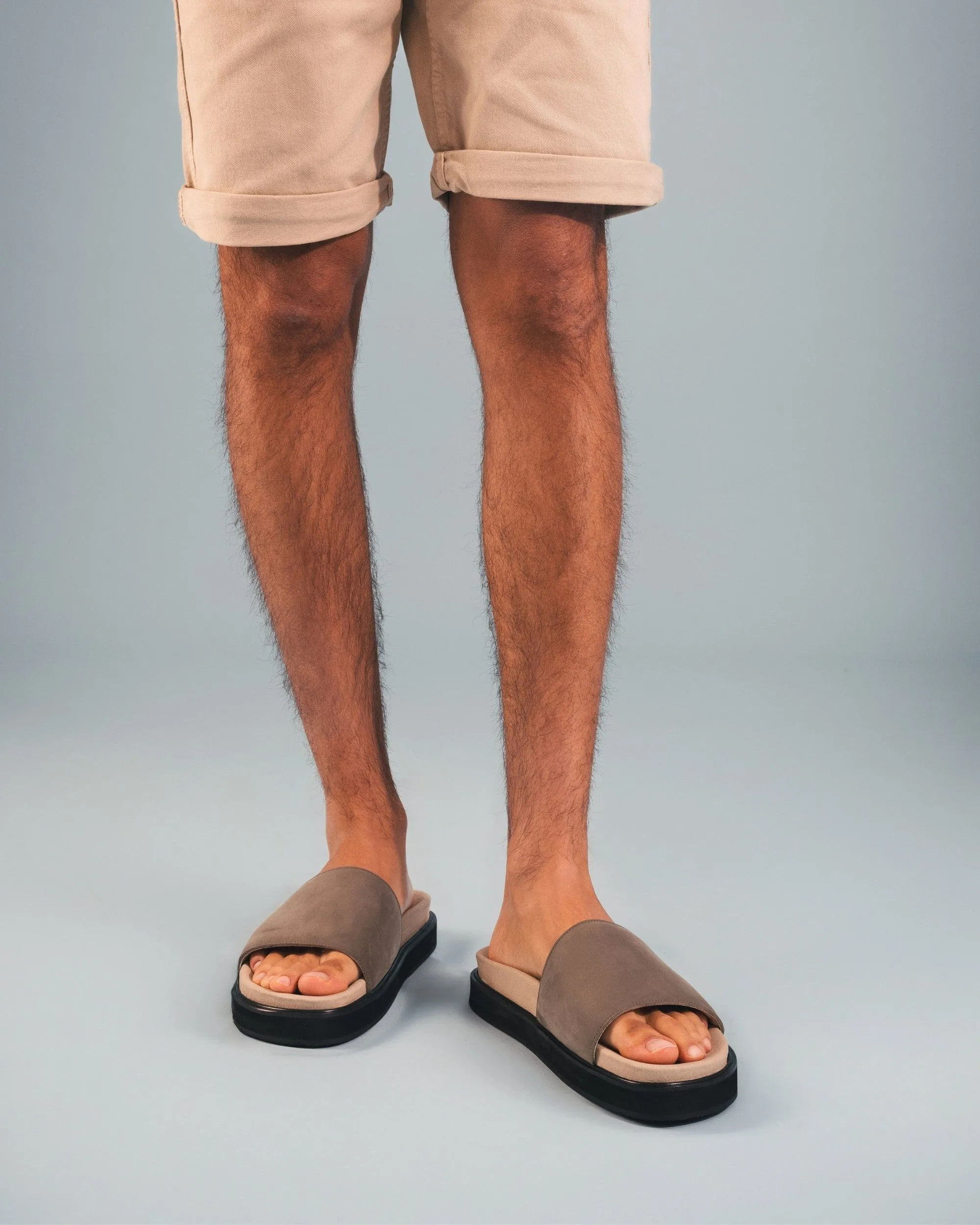 Okina Unisex Vegane Mikrofaser-Sandalen mit breitem Träger und Plateauabsatz | Grün