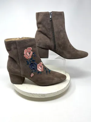 Steven Von S.M. Größe 11 Hellbraune Blumenbestickte Stiefel NWOB