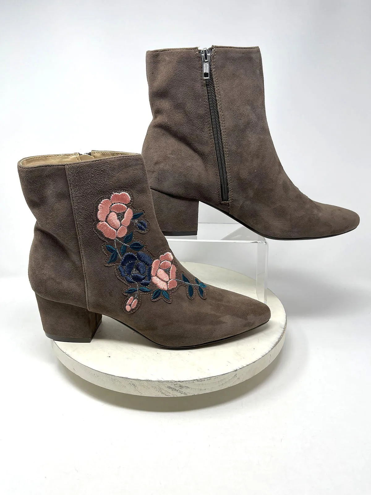 Steven Von S.M. Größe 11 Hellbraune Blumenbestickte Stiefel NWOB